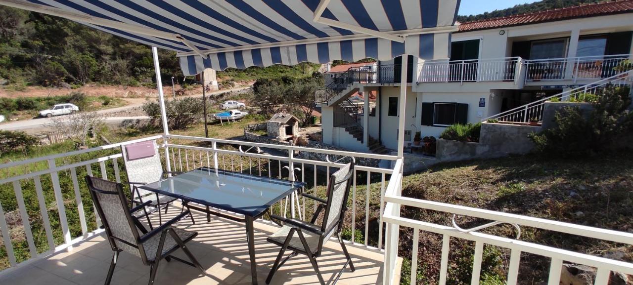 Apartment Zalo Donje Selo na Šolti المظهر الخارجي الصورة