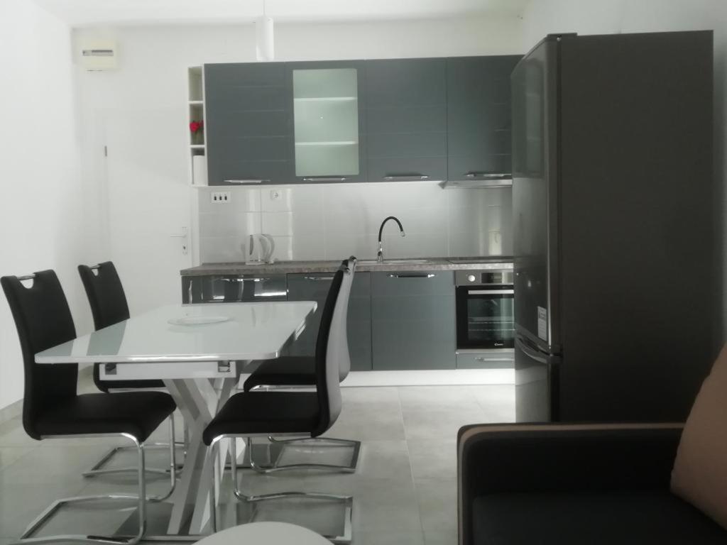 Apartment Zalo Donje Selo na Šolti المظهر الخارجي الصورة