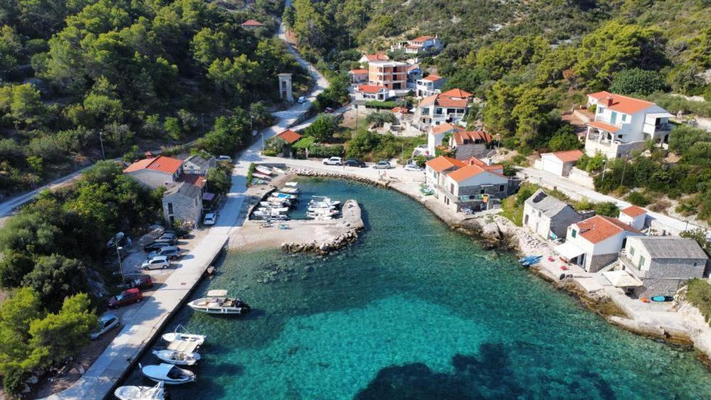 Apartment Zalo Donje Selo na Šolti المظهر الخارجي الصورة