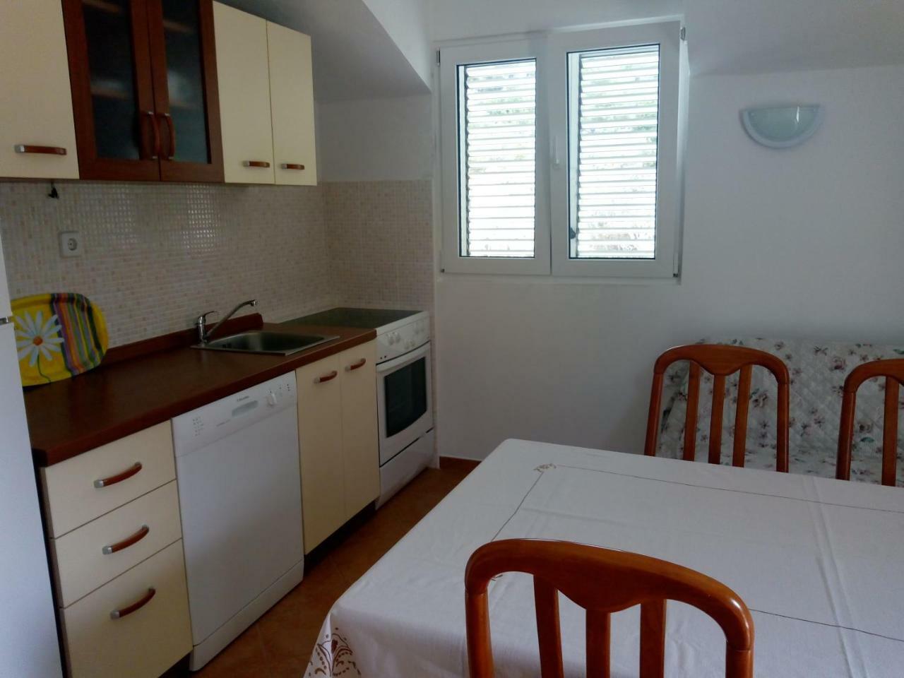 Apartment Zalo Donje Selo na Šolti المظهر الخارجي الصورة